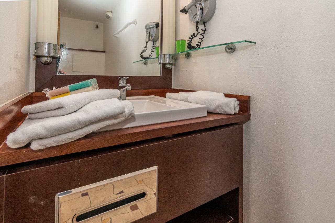 Studio En Duplex , Face A La Mer Le Gosier  Eksteriør bilde