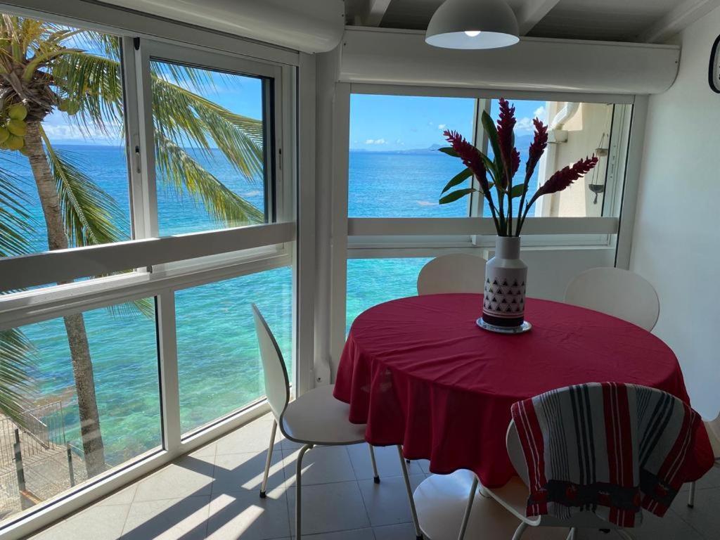 Studio En Duplex , Face A La Mer Le Gosier  Eksteriør bilde
